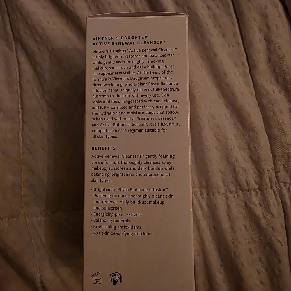 Vintner's Daughter Active Renewal Cleanser - Picture 4 of 5